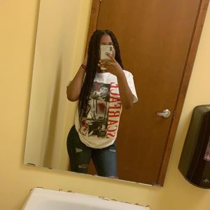 Meet your Posher, Ariel